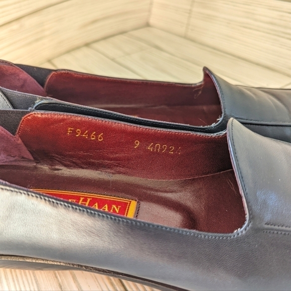 Cole Haan City Italian Leather Loafers in Navy Blue and Red Size 9 - Picture 7 of 14